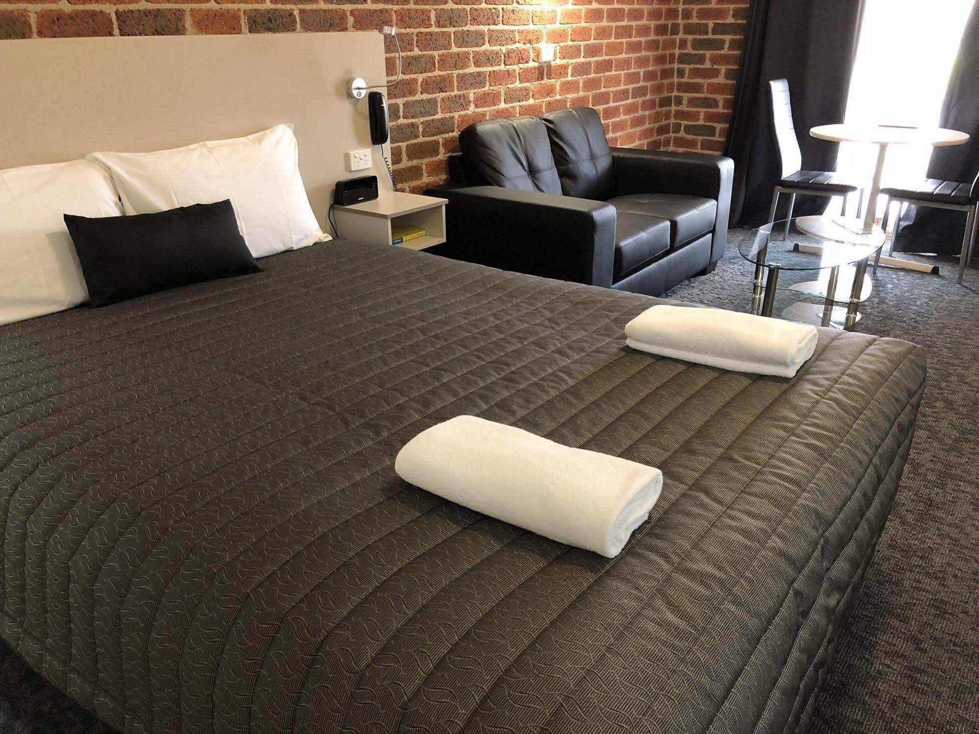 Leeton Heritage Motor Inn Zewnętrze zdjęcie